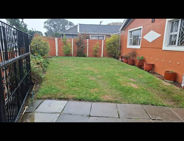 3 BEDROOM FREEHOLD FOR SALE IN PINATI